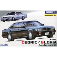 富士美 1/24 拼装车模 Nissan Cedric/Gloria 2.0 Y31 03944