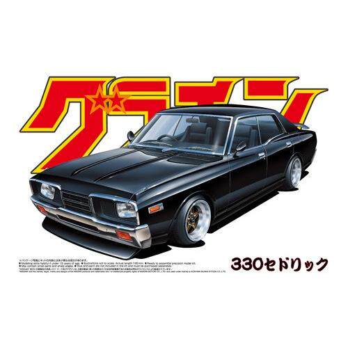 青岛社 1/24 拼装车模 Nissan Cedric 4DR HT 2000 SGL-E 04267