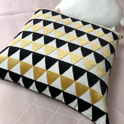 限时清仓~雪尼尔仿制抱枕腰枕含芯汽车靠枕 沙发枕午睡办公室