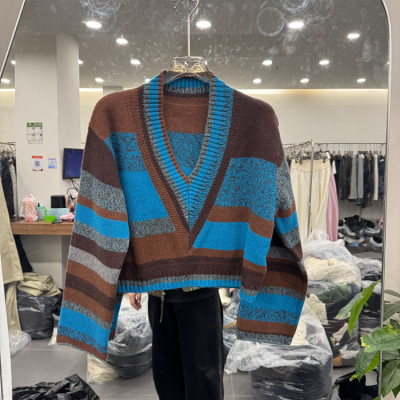 欧洲站2025冬季V领羊绒针织衫女