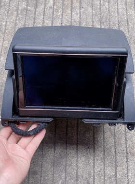 适用奔驰C63AMG翻转显示屏C180C200c260升级大屏主机空调面板按键