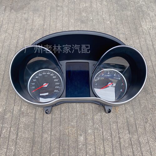 奔驰C级W205仪表里程C200液晶260