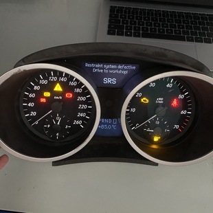 适用奔驰SLK171仪表显示屏slk200SLK350里程W172液晶器280中古罩w