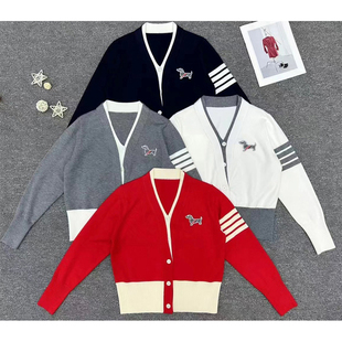 新款TB假两件针织开衫女卡通小狗设计感V领四条杠休闲毛衣外套