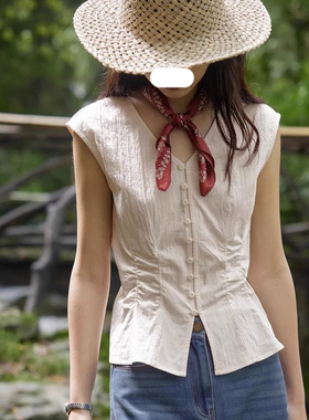 法式无袖上衣女夏季2025新款设计感小众气质白色v领收腰衬衫女夏