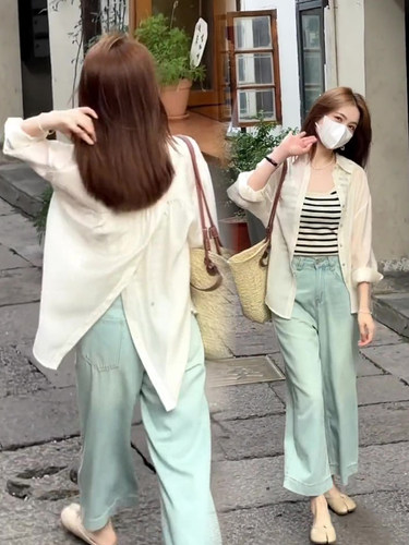 设计感后背开叉防晒衬衫女