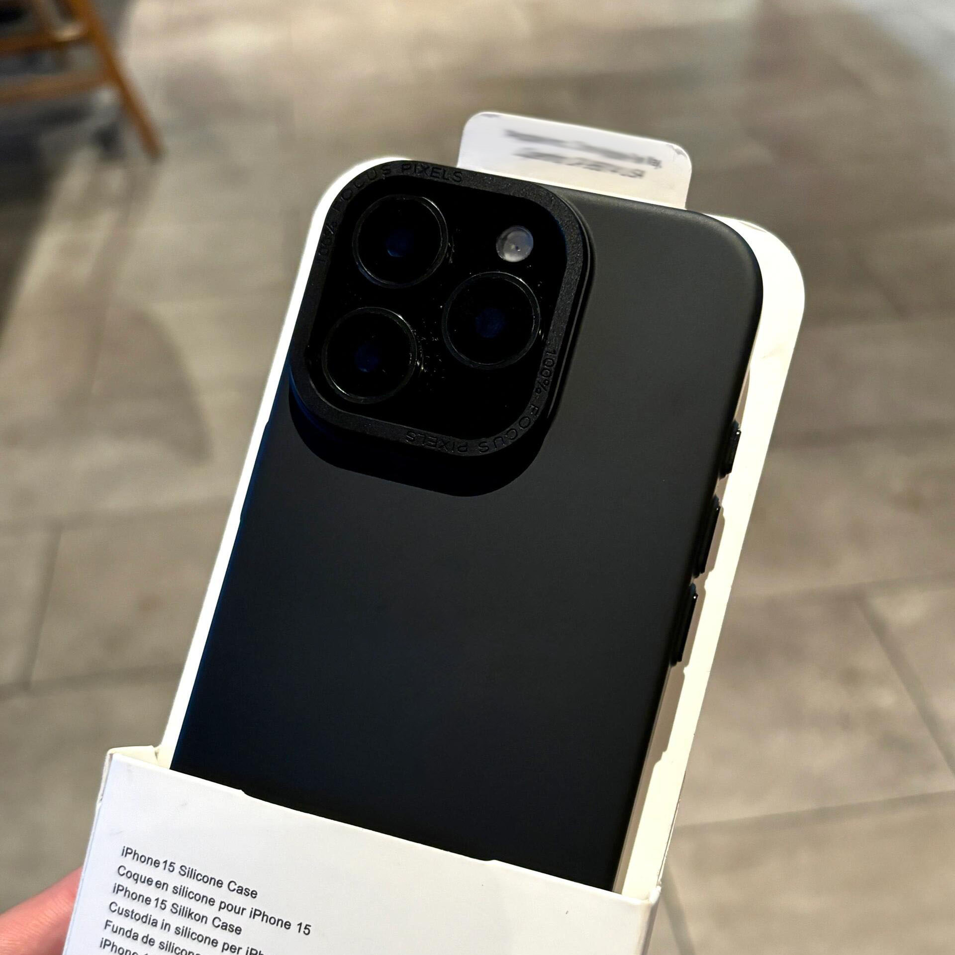 ins风高级感金属镜框适用苹果17Pro手机壳新款iphone16promax超薄15pro纯色肤感磨砂14plus全包13/2大孔11硬