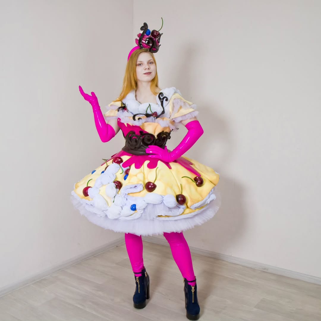 丽晨达羽甜点主题奇幻演出服