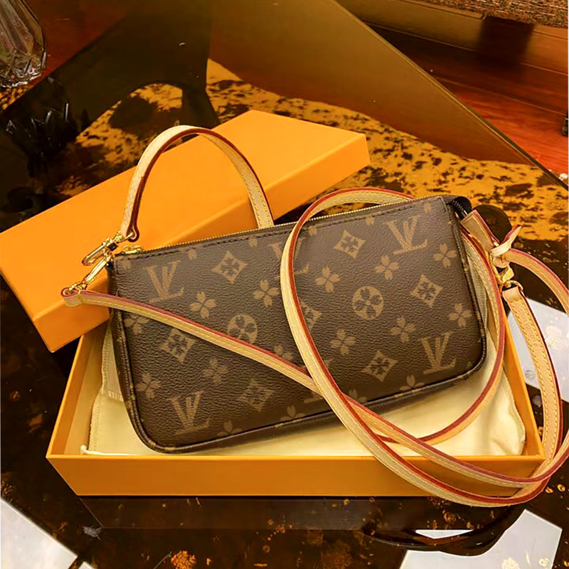 香港2024新款潮麻将包真皮女包lv09腋下包老花信封包斜挎链条小包