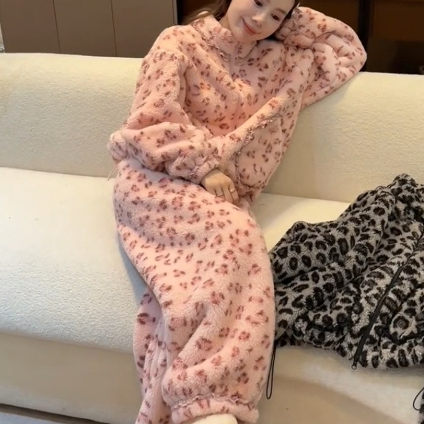 小香风摇粒绒豹纹外套套装裤女装休闲独特漂亮巨好看的冬装一整套