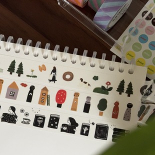 超推荐 浮光分装 黑白女孩书本这款 森系手帐胶带 日本Necktie