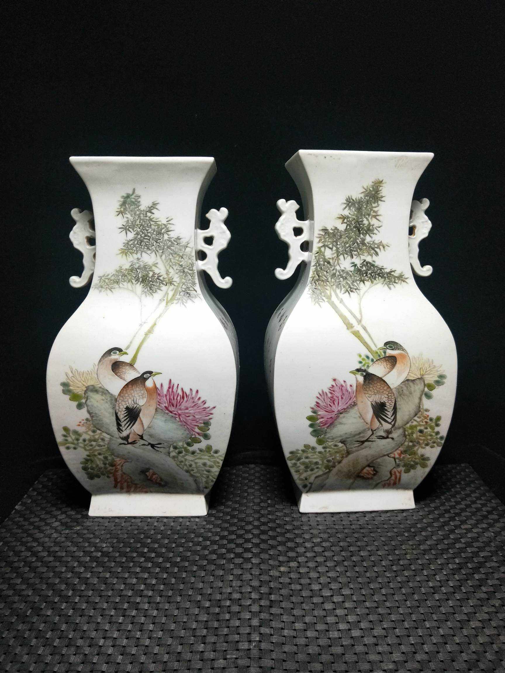 文玩瓷器徐善琴题词浅江彩高30*15公分鸟语花香花瓶摆件一对