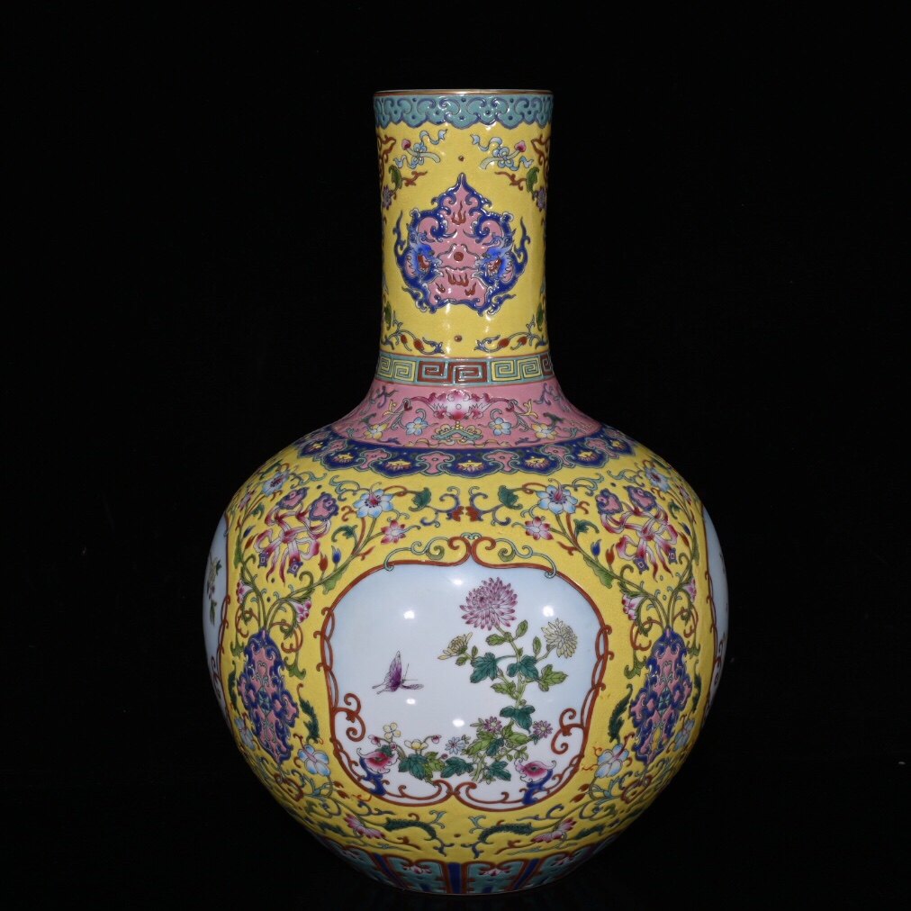 书房客厅摆放雍正年制款珐琅彩开片四季花卉天球瓶摆件