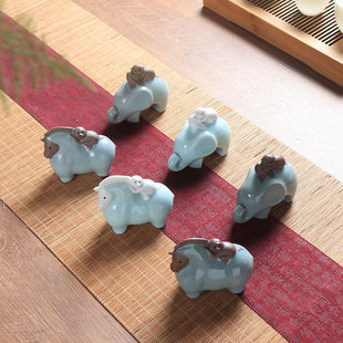 汝窑马上封侯摆件生肖新年小马陶瓷装景德镇桌面装饰品吉祥物茶宠