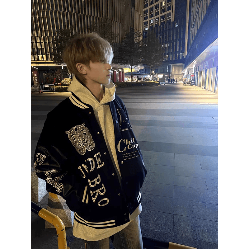 国潮牌重磅字母刺绣拼接棒球服