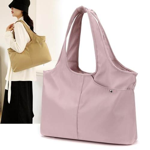 2024年秋冬新款手提大包包女尼龙布防水多层单肩包休闲旅游妈咪包