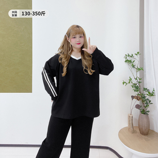 春季 300斤加肥v领内搭上衣 女装 350斤撞色条纹运动卫衣胖莹莹大码