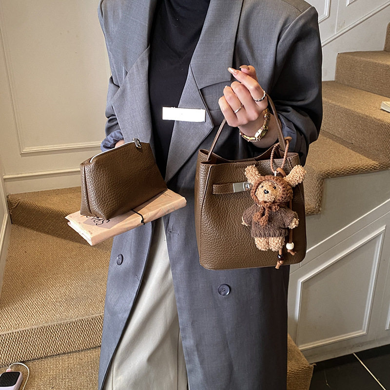 复古小众软皮手提包女2026新款复古时尚单肩腋下斜挎包菜篮子包潮,箱包皮具/热销女包/男包,单肩包,淘宝优惠券,粉丝福利购,淘宝优惠卷