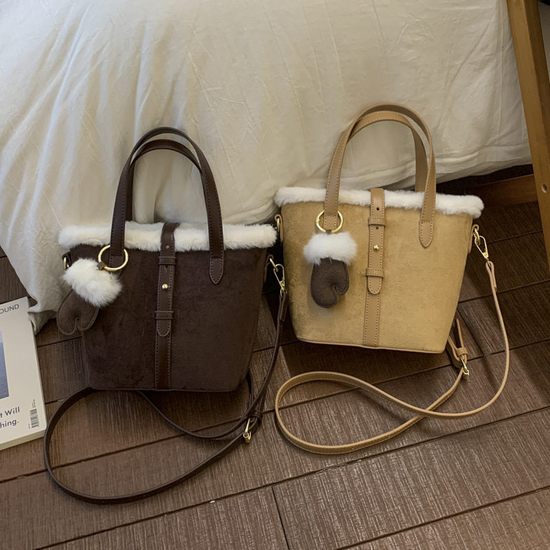 手提麂皮绒毛绒包包女2026新款潮流时尚复古菜篮子包斜挎包托特包,箱包皮具/热销女包/男包,单肩包,淘宝优惠券,粉丝福利购,淘宝优惠卷