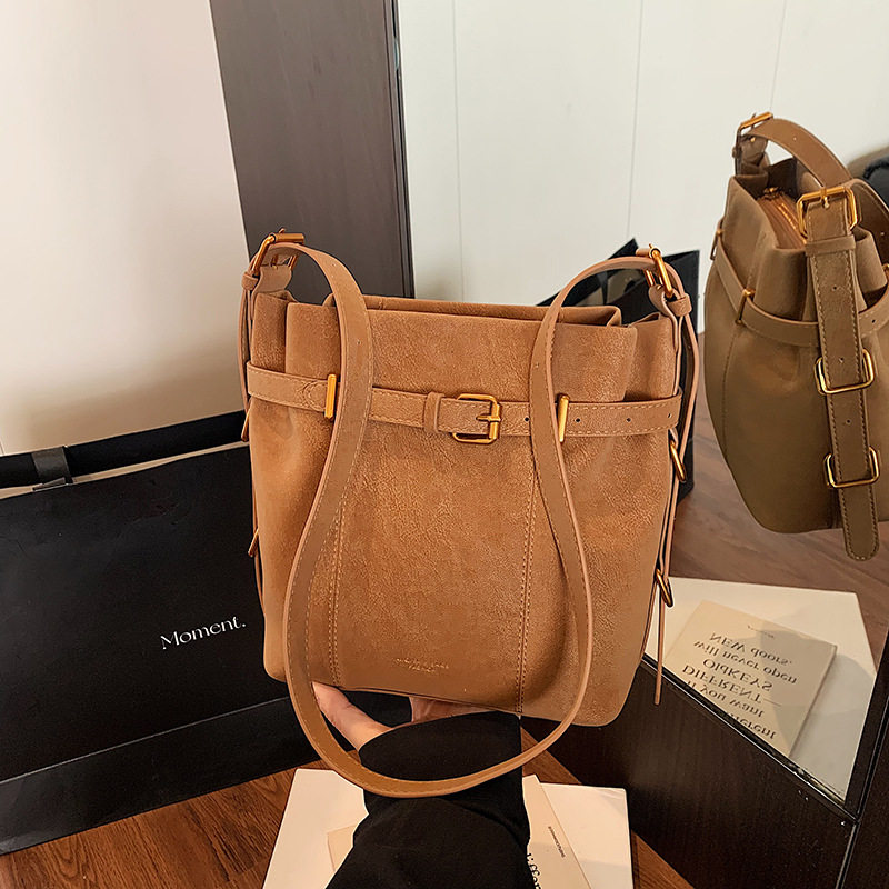高级质感大容量包包女2026新款复古百搭斜挎包休闲爆款单肩水桶包,箱包皮具/热销女包/男包,单肩包,淘宝优惠券,粉丝福利购,淘宝优惠卷
