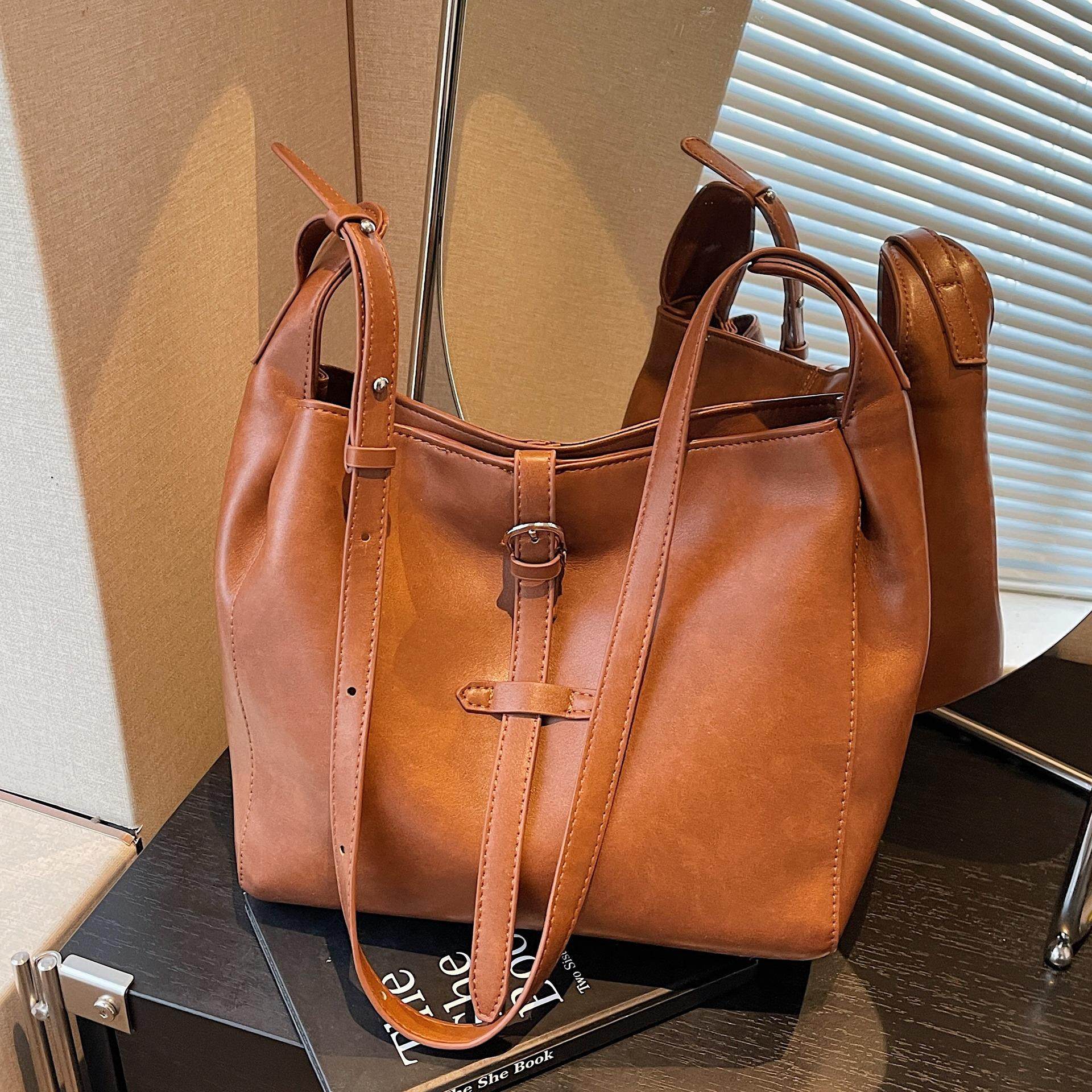 高级感托特包包女式2026新款潮时尚百搭大容量通勤单肩斜挎水桶包,箱包皮具/热销女包/男包,腋下包,淘宝优惠券,粉丝福利购,淘宝优惠卷