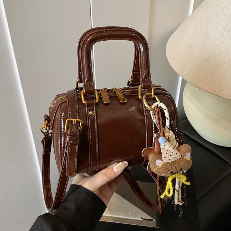 复古质感小包包女2025新款潮流韩系小众斜挎包洋气时尚手提枕头包,箱包皮具/热销女包/男包,单肩包,淘宝优惠券,粉丝福利购,淘宝优惠卷