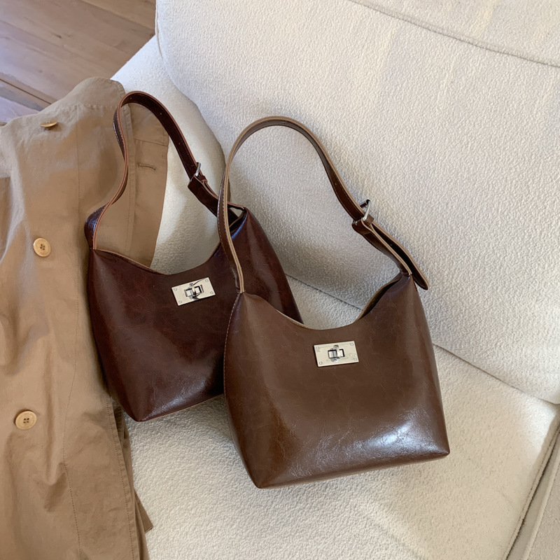 高级感手提腋下包女2025新