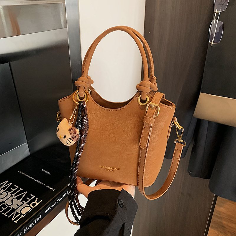 高级感复古大容量包2025新