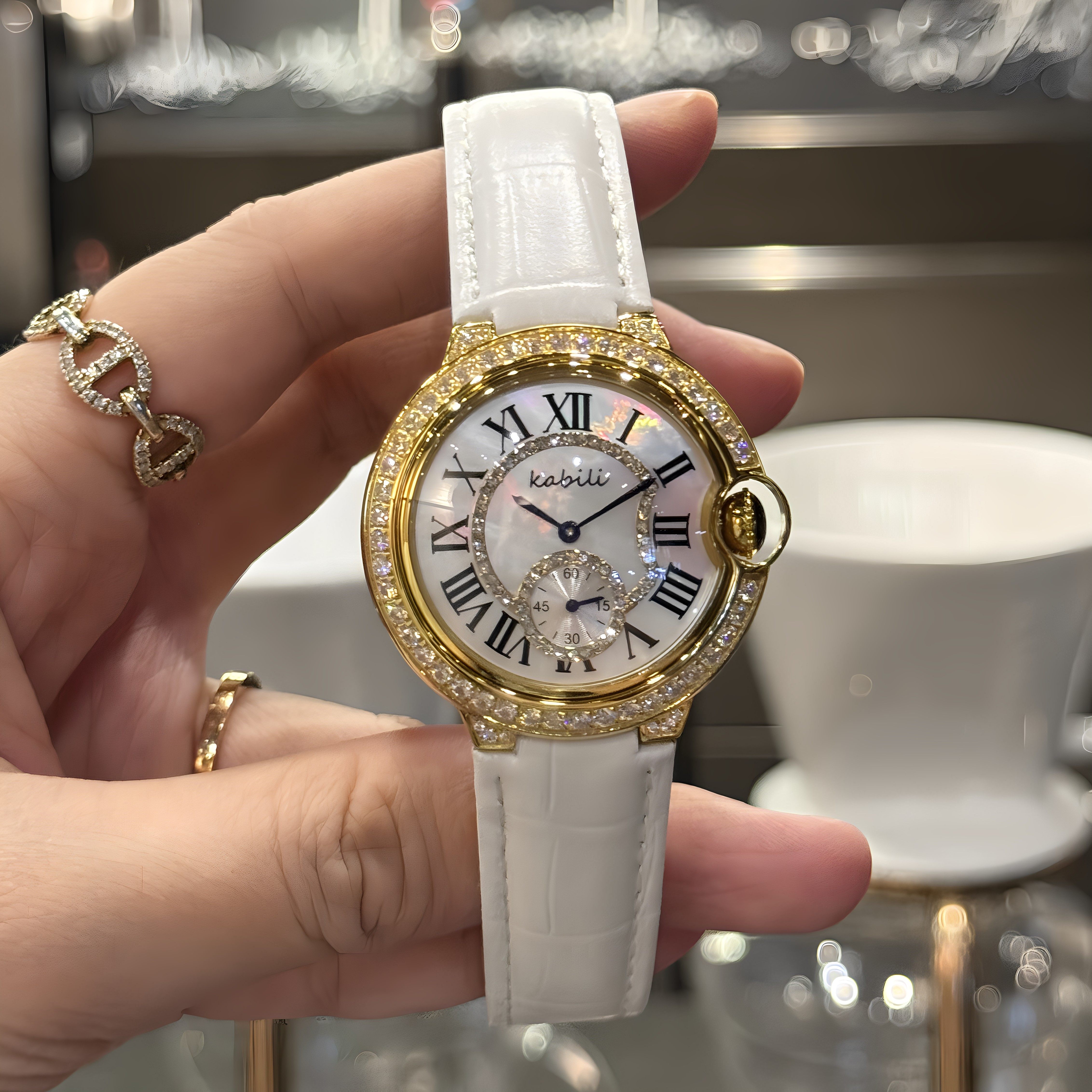 2026新款女表小众轻奢气质镶钻卡家气球手表女网红小金表新年礼物