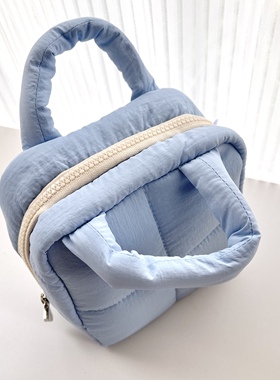日单 tirtir天蓝色化妆包 旅行洗漱包 充棉拉链手提包 遛弯包