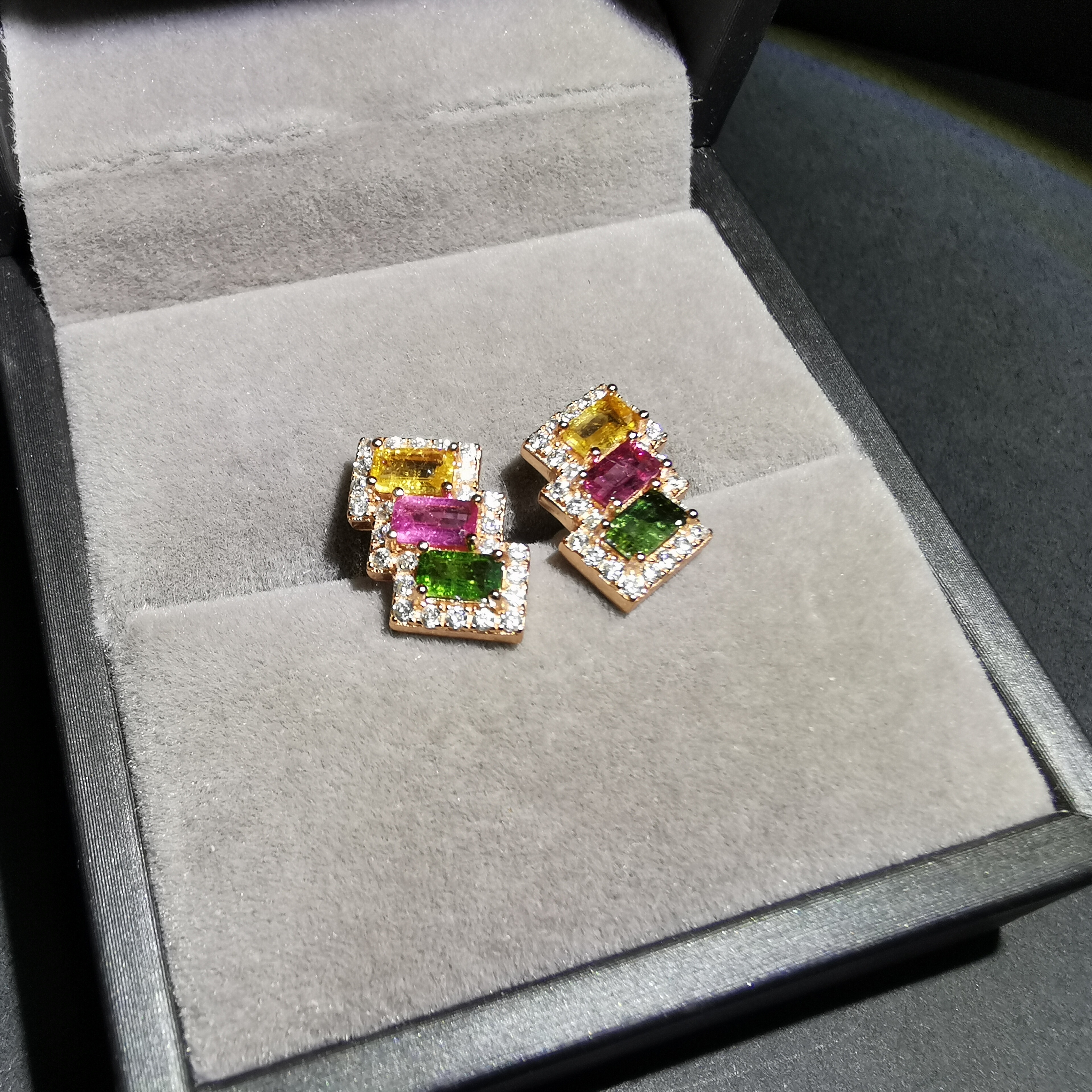 【luna与胖弟】JN17-92 彩色碧玺镶嵌耳钉 多样性发其一