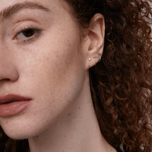 通体S925纯银耳钉女防过敏养耳洞小众设计感耳骨环个性 高级感耳饰