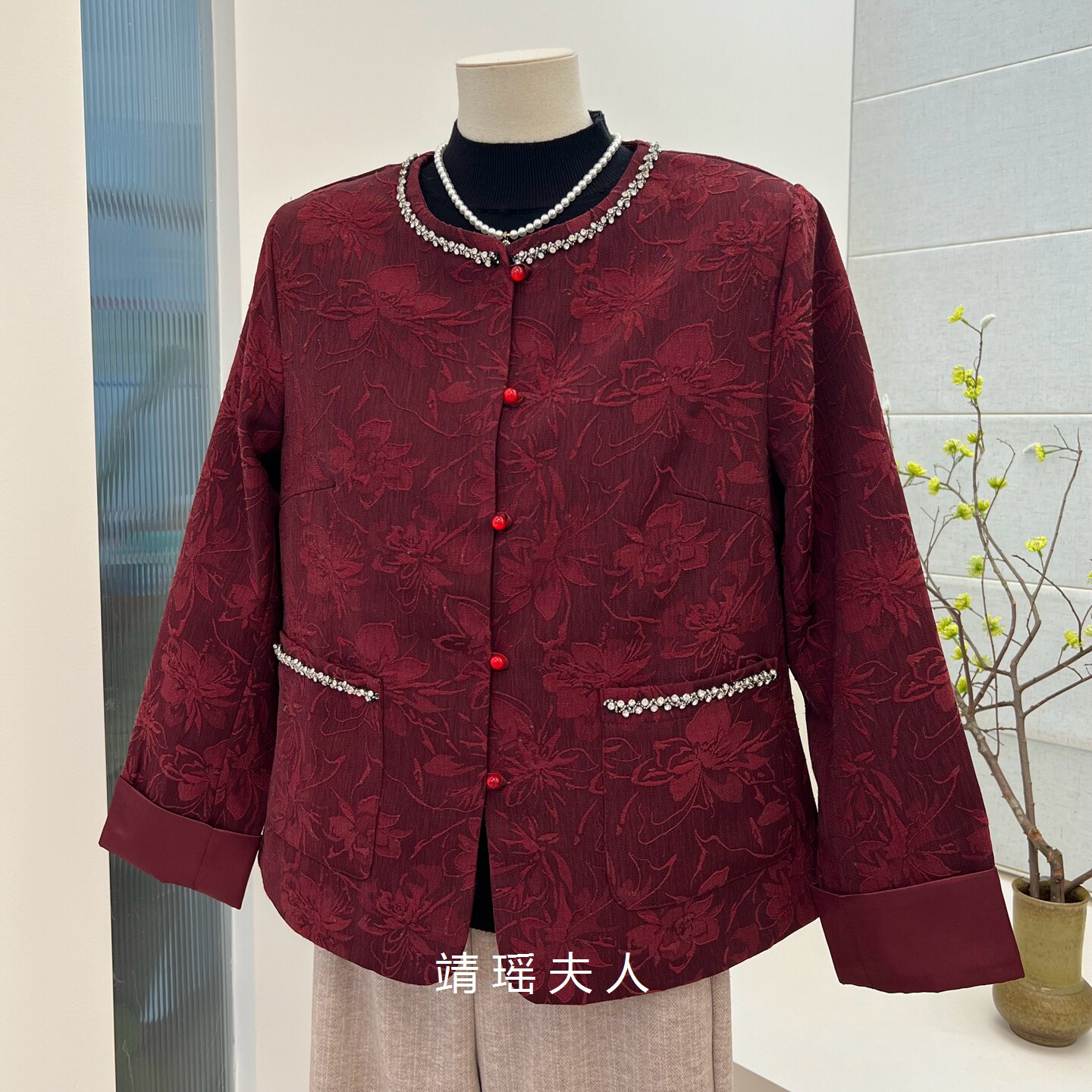 妈妈装春季新款圆领红色外套上衣