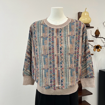 春秋薄款妈妈装圆领套头宽松针织