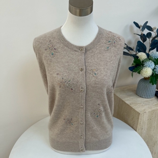 100纯羊毛秋冬中老年妈妈装针织开衫圆领宽松奶奶老人保暖毛衣女