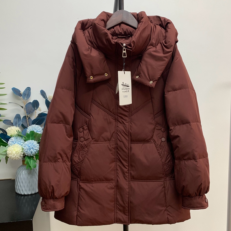 特大码冬季妈妈装羽绒服宽松外套中老年老太太纯色加厚中长款上衣