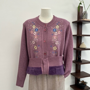 冬季中老年妈妈装加绒加厚外套奶奶老人刺绣圆领保暖宽松针织上衣