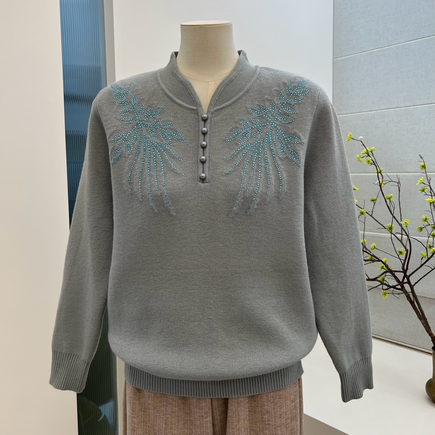 冬季中老年人纯色加绒加厚毛衣