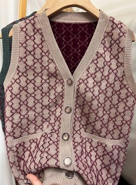 超大码冬季6070岁奶奶加绒加厚毛衣中老年婆婆V领开衫羊毛马甲女