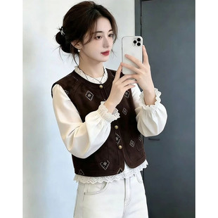 欧货复古麂皮绒绣花马甲女2026秋季新款气质叠穿无袖坎肩背心外套