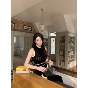 拼色无袖 桑蚕丝针织 半高领连衣裙 镂空 外溢温柔Wcouture原创