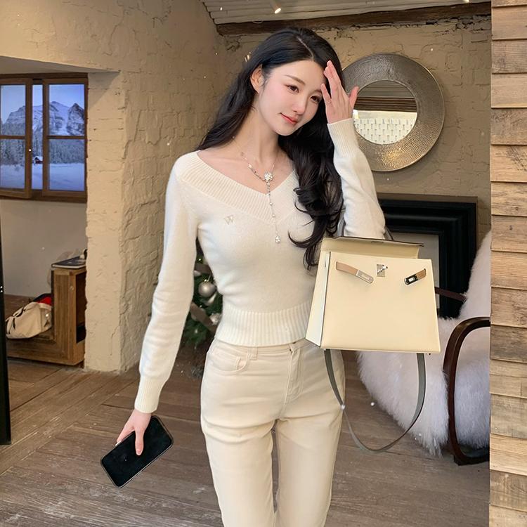 认真的雪Wcouture原创新品 纯欲感 全羊绒大V领可露肩针织毛衣