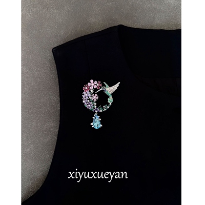 日本M家同款轻奢小香风精致胸针