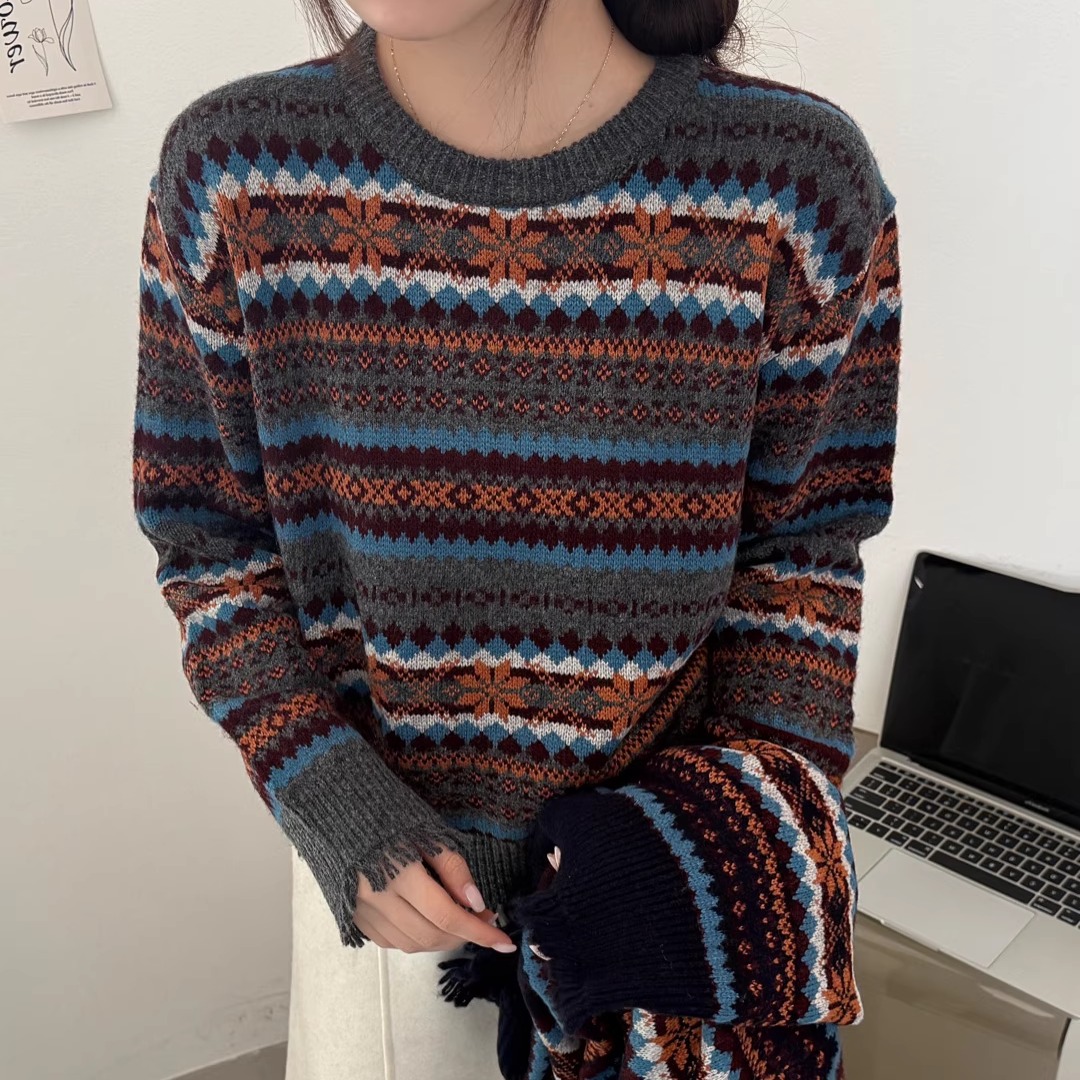 冬款提花复古费尔岛风羊毛衫女韩版圆领长袖宽松洋气流苏针织毛衣