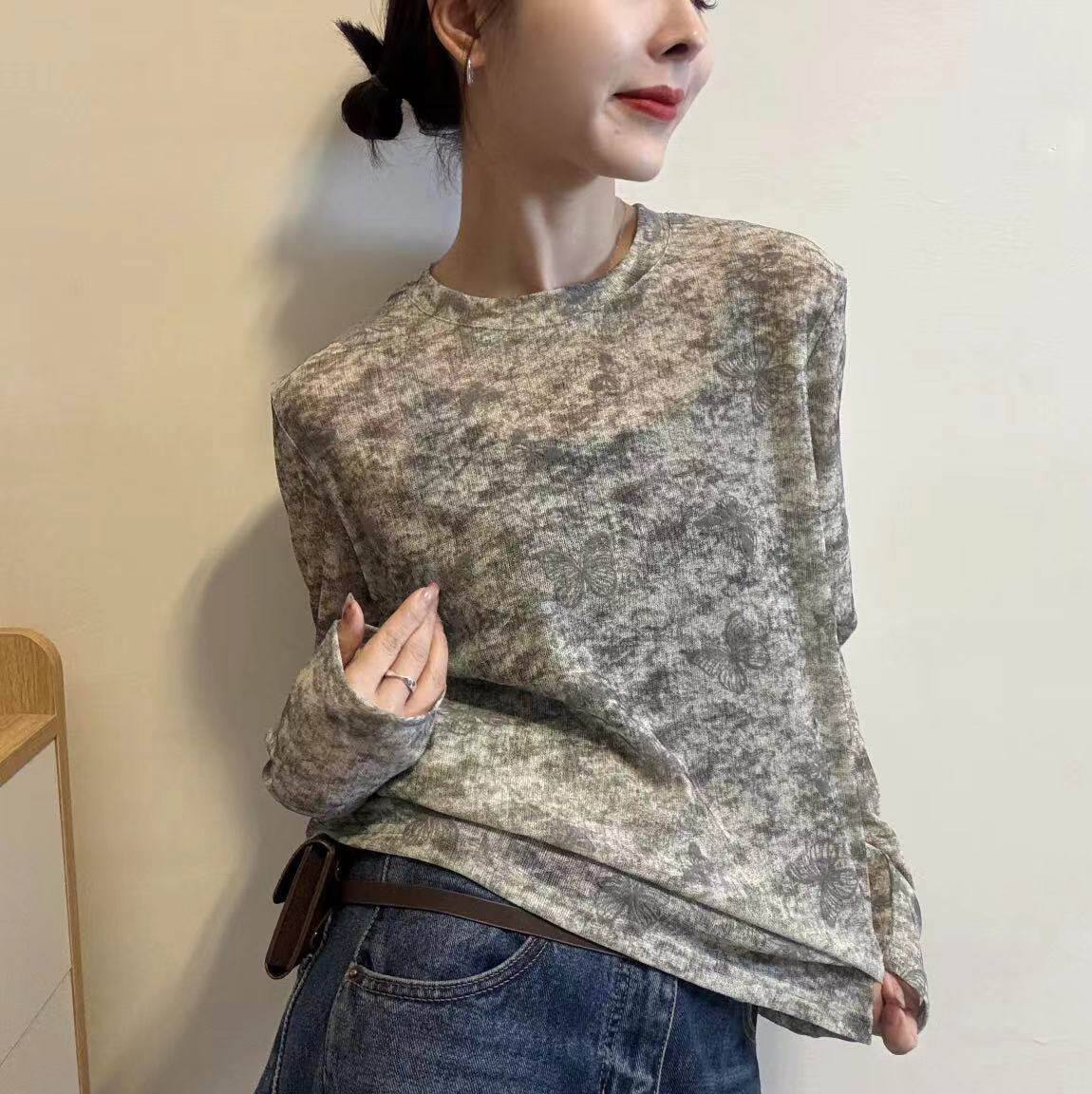 2026春夏新款气质简约扎染长袖T恤女圆领时尚百搭显瘦打底衫上衣