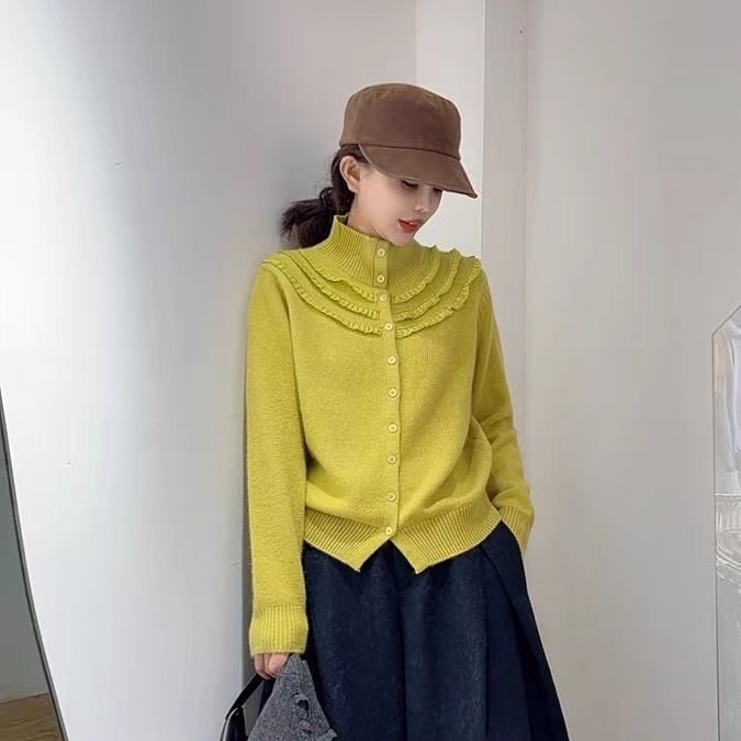 韩系温柔风木耳花边浣熊绒针织衫