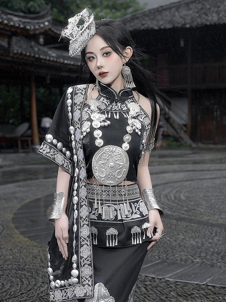苗家印象2024涤纶刺绣苗族服装新