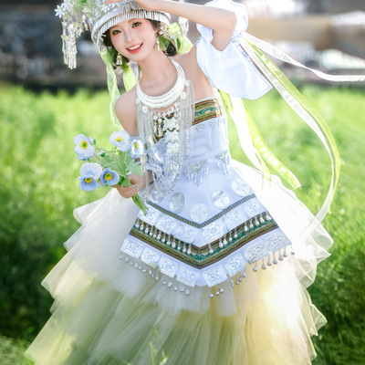 新款夏绿色阿卯苗族服装女民族风