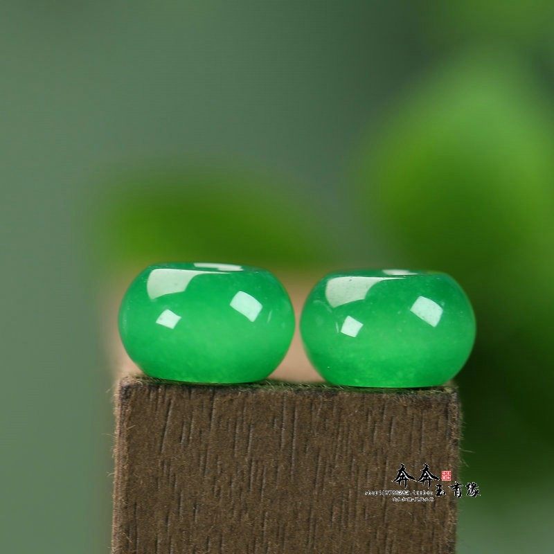 天然玉石巴山翠14*9mm绿算盘珠孔5mmdiy穿绳吊坠配饰手链配件J155,饰品/流行首饰/时尚饰品新,其他DIY饰品配件,淘宝优惠券,粉丝福利购,淘宝优惠卷