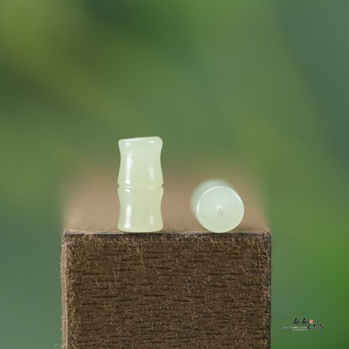 天然和田玉浅冰晴竹节6*12mm